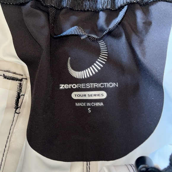 Zero Restriction Liv Rain Pant - Picture 7 of 7